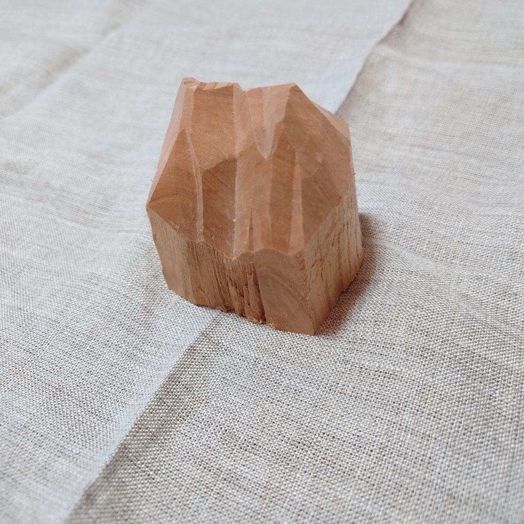 高野夕輝 雪の日高山脈 木彫りの山