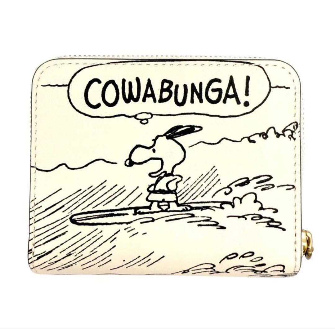 【新品未使用】coachスヌーピー 二つ折り財布コーチスヌーピーSNOOPY