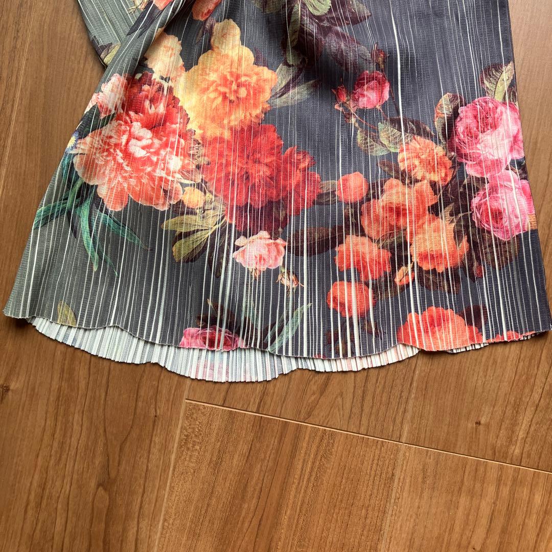 プリーツプリーズ　訳あり　タンクトップ