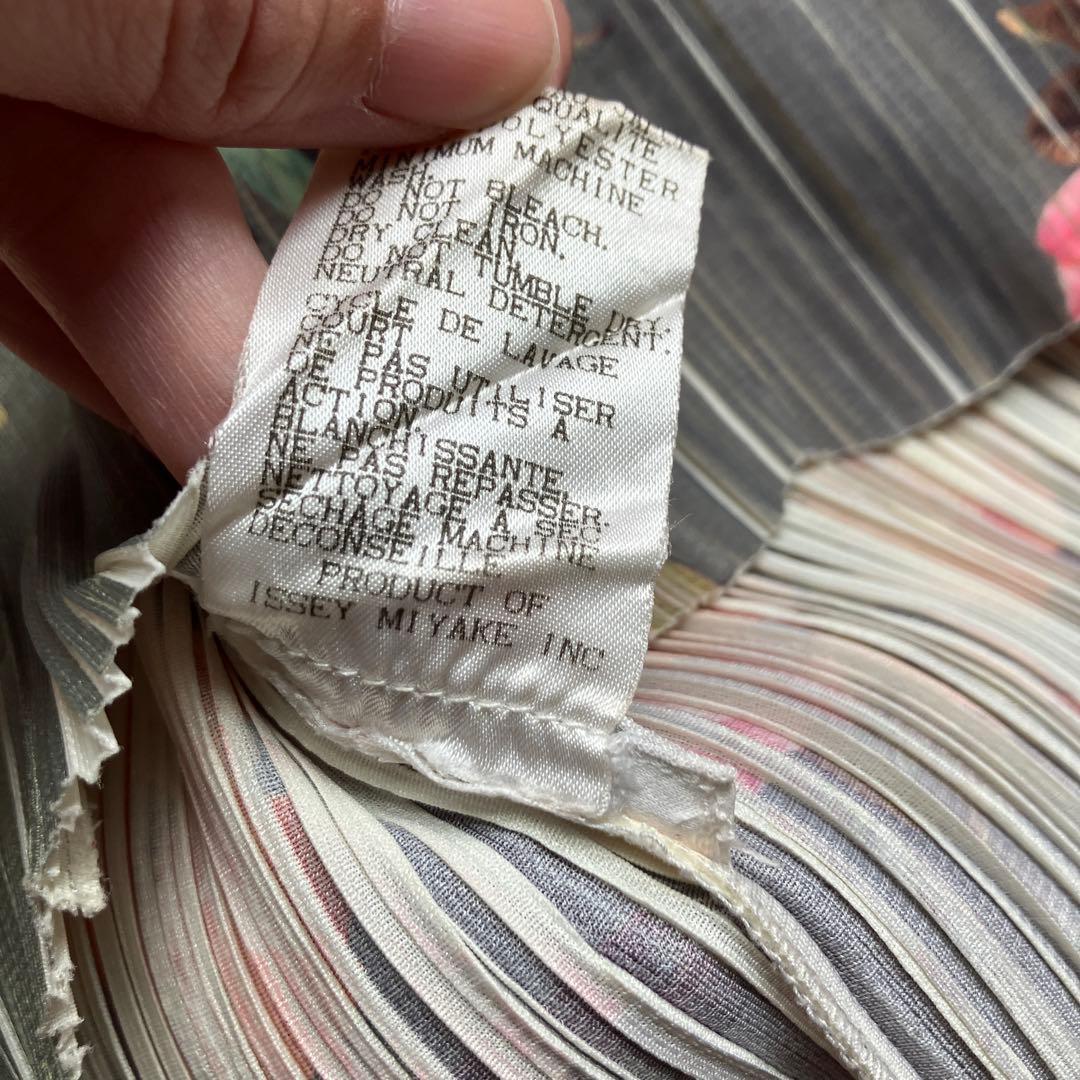 プリーツプリーズ　訳あり　タンクトップ