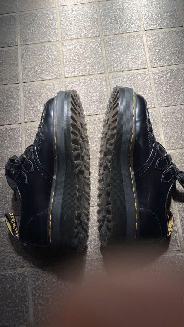 も*ー様 黒 厚底靴 ボードソール　Dr.Martin
