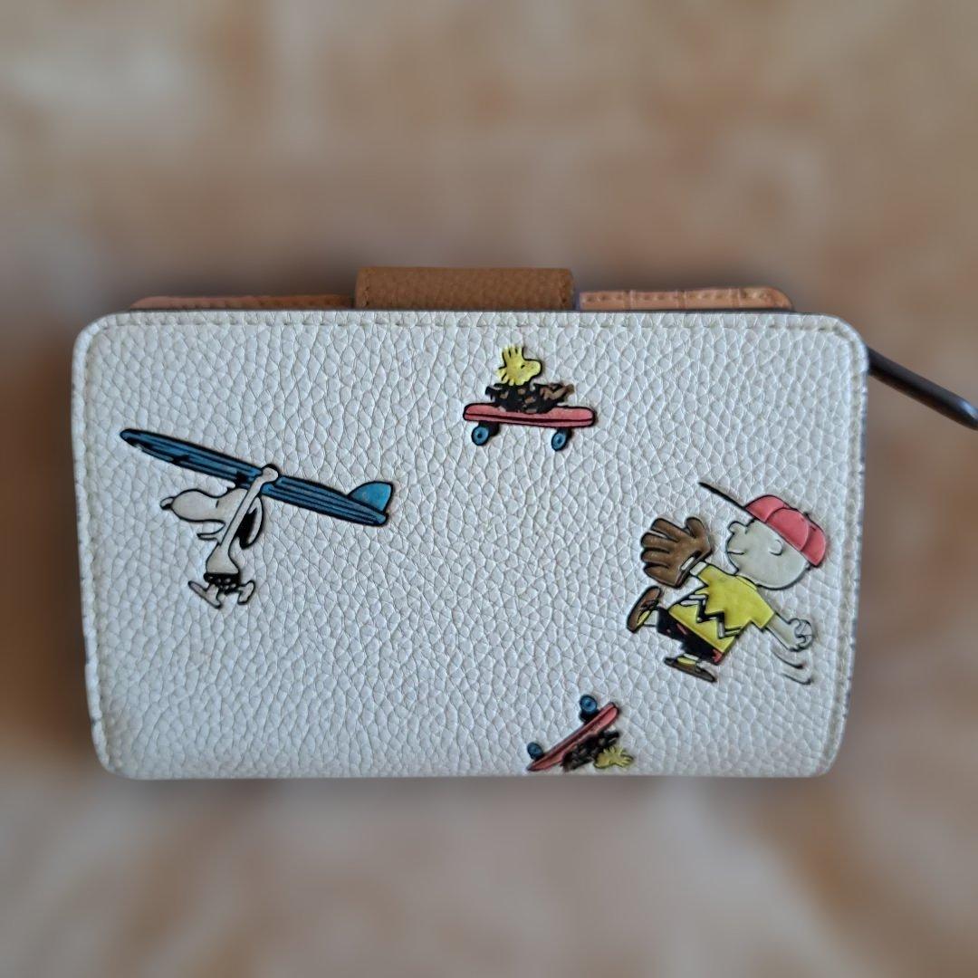 COACH NEW YORK SNOOPY二つ折り財布