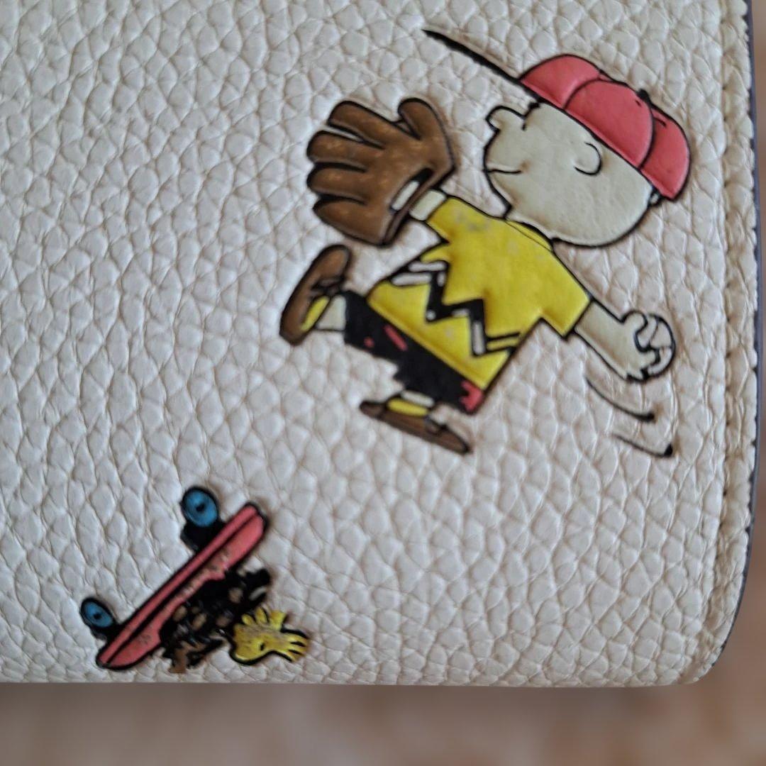 COACH NEW YORK SNOOPY二つ折り財布