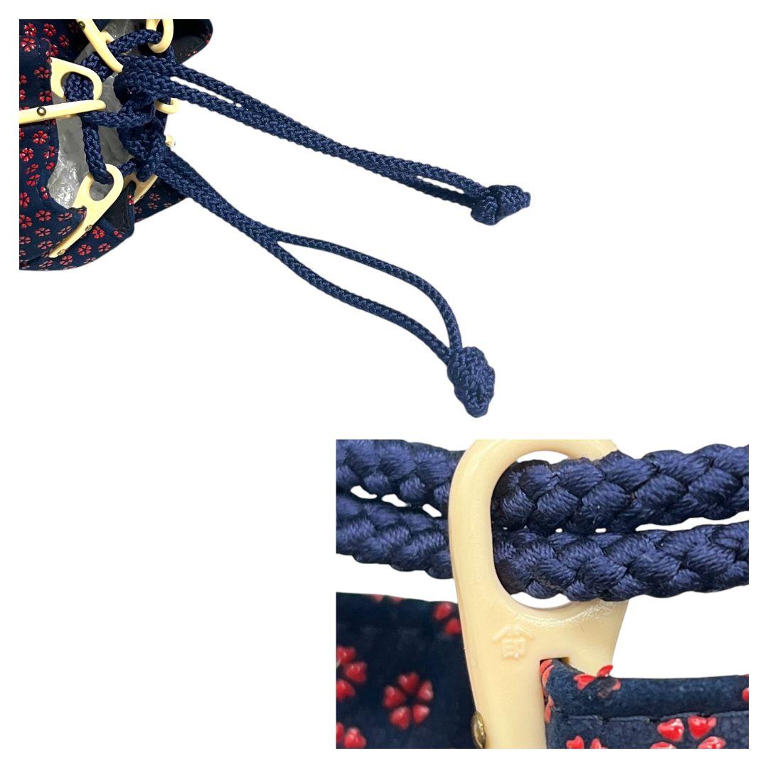 極美品✨未使用級　印傳屋　合切袋（大）　信玄袋　巾着　小桜柄　鹿革　濃紺　赤