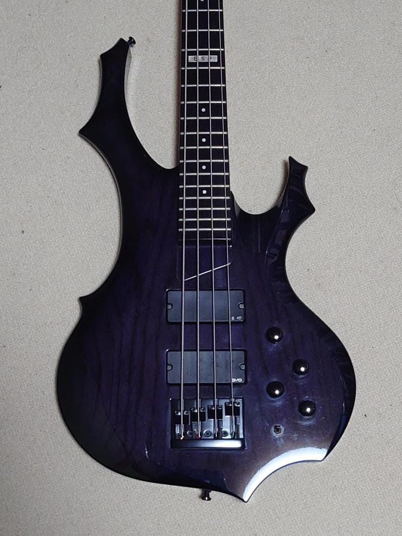 ESPフォレストエレキベース ESP Originalシリーズ 5弦エレキベースFOREST-STD-SL5 Black Satin中古