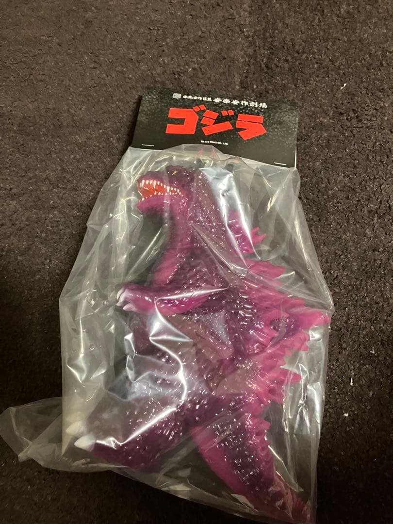 ★新品・送料込★安楽安作 GVW ゴジラ ゴジラ2000 ミレニアム版 4期 MEDICOM TOY 安楽安作GVW ゴジラ2000 ミレニアム版4期