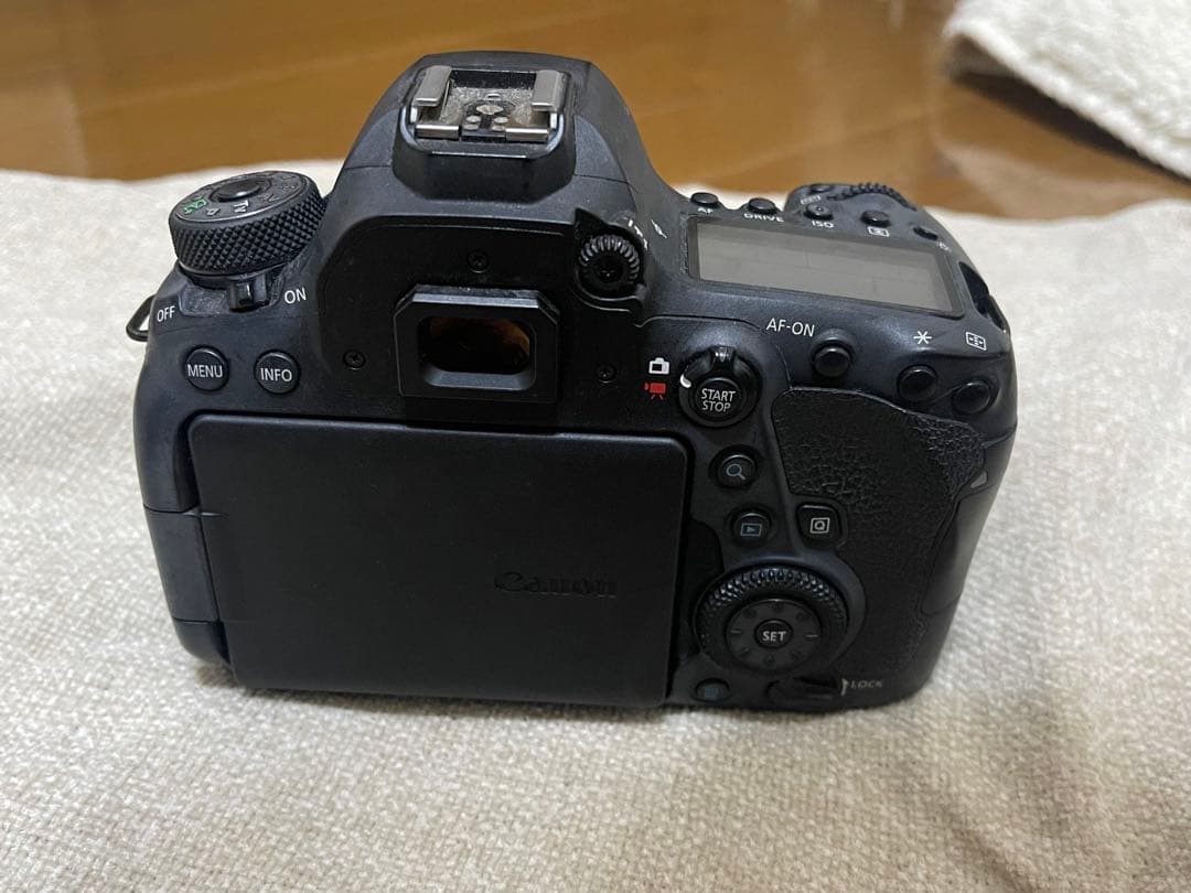 《訳あり・返品不可》Canon EOS 6D Mark IIボディ キャノン