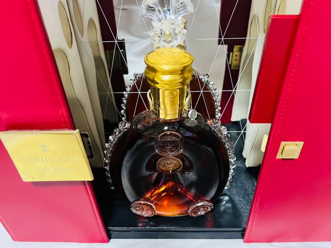 レミーマルタン ルイ13世 バカラ 替栓・冊子・観音開き化粧箱・外箱付