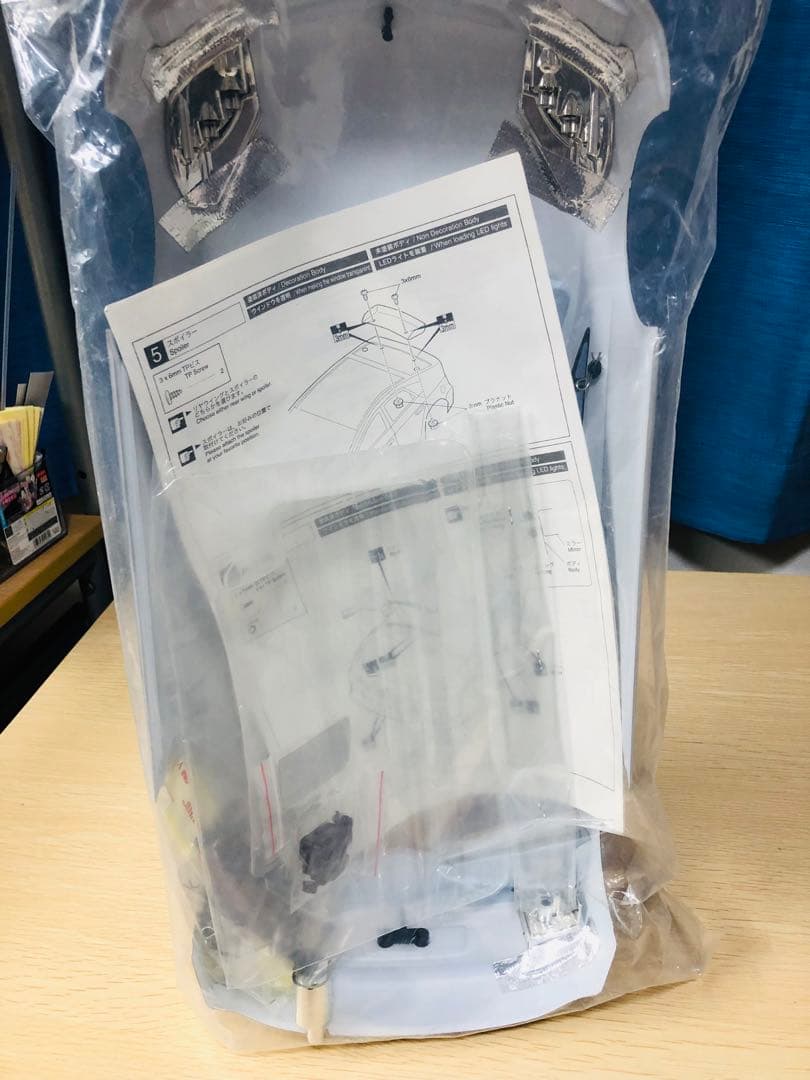 トヨタ プリウス 2010年モデル RCカー用ボディ 1/10スケール