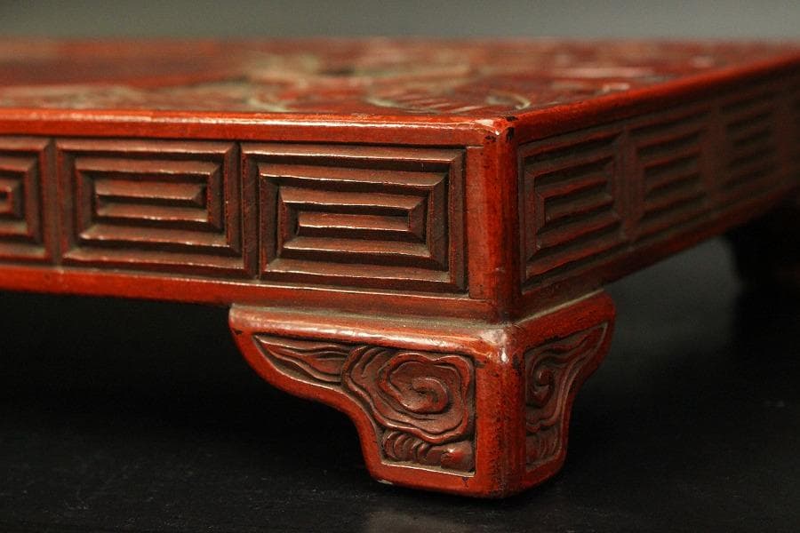 武具甲冑 讃岐 堆朱 刻 雲蝙蝠 鹿角 吉祥 刀掛(LC328)