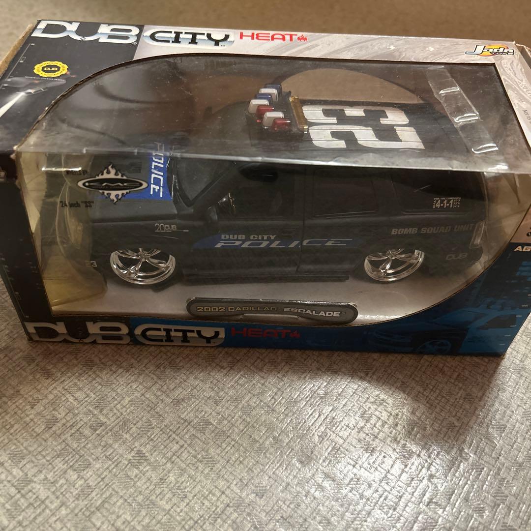 2002 CADILLAC ESCALADE 1／24