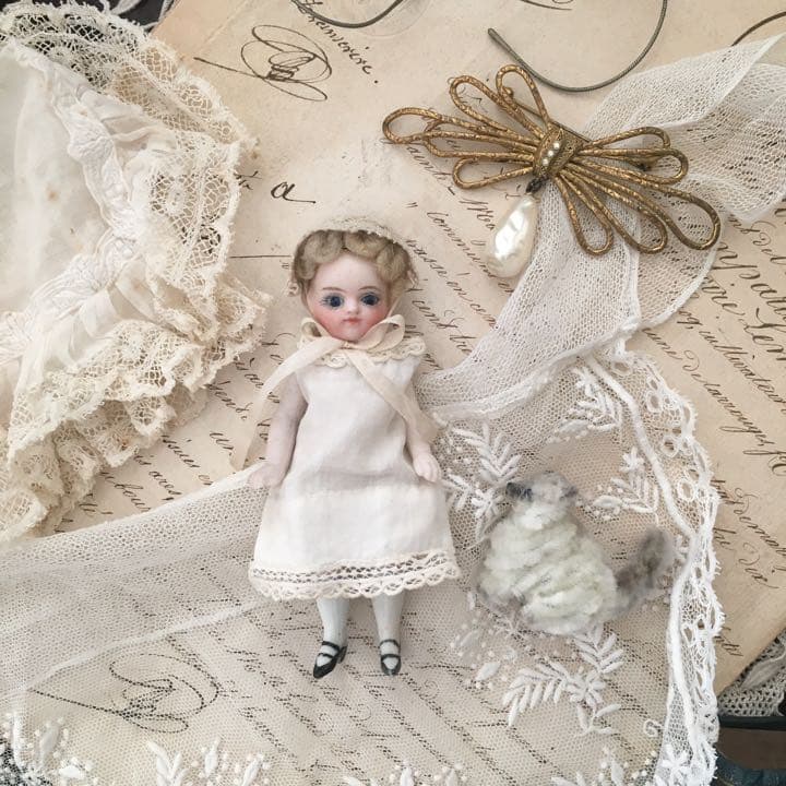 フレンチ ミニョネット アンティーク ビスクドール