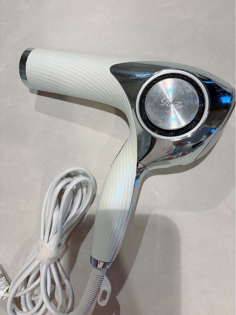 【ホビット】ReFa BEAUTECH DRYER PRO ドライヤー