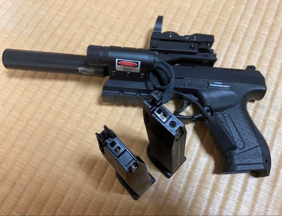 マルゼン ブローバッグ ガスガン ワルサーP99と附属装備品 未使用 ケース付き