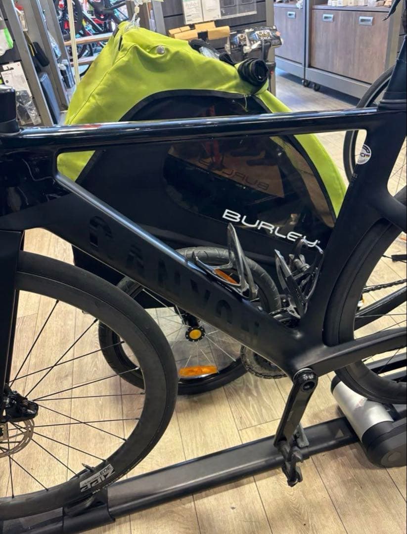 【本日最安値】CANYON AEROAD CF SLXSサイズフレームセット