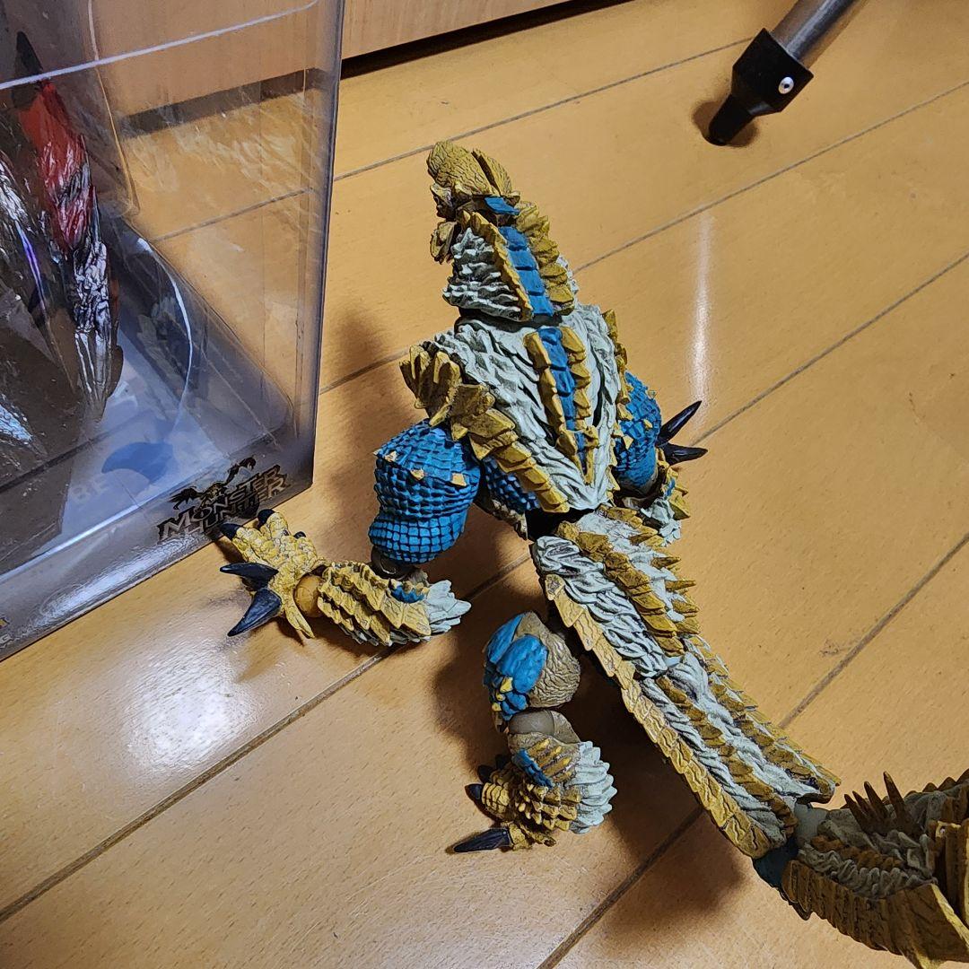 モンハン フィギュア ジンオウガ亜種 バルファルク ラギアクルス希少種