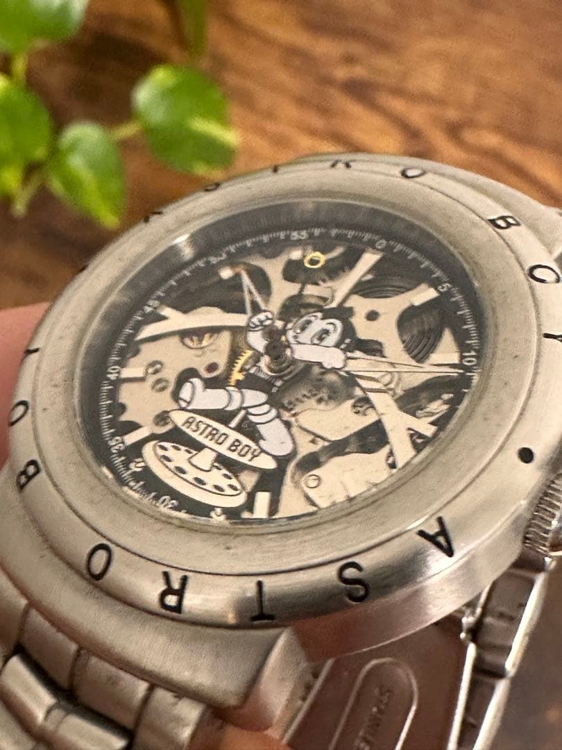 希少レトロ鉄腕アトム腕時計（手巻き）