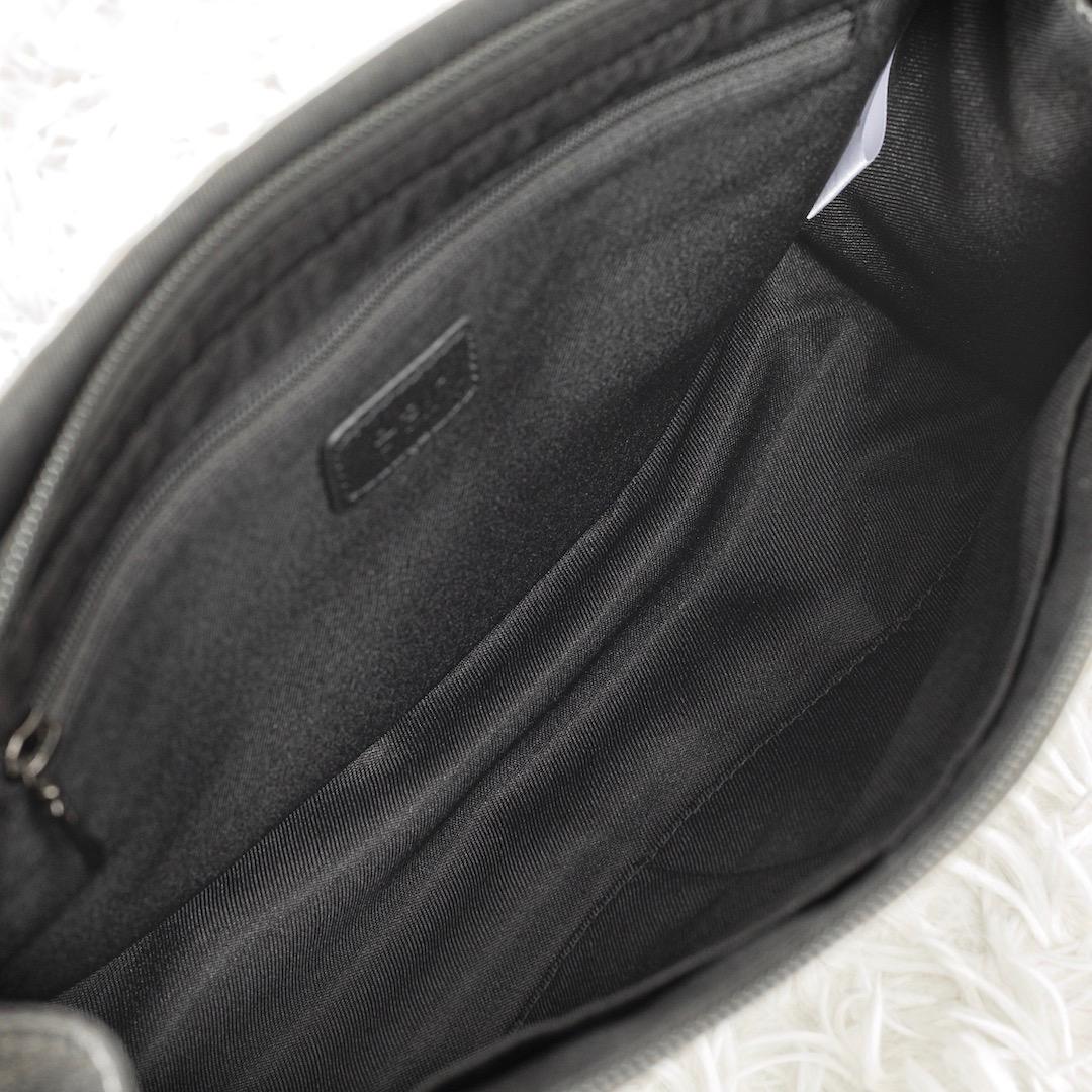 美品 ear PAPILLONNER 柄ワイドテープショルダーバッグ ブラック