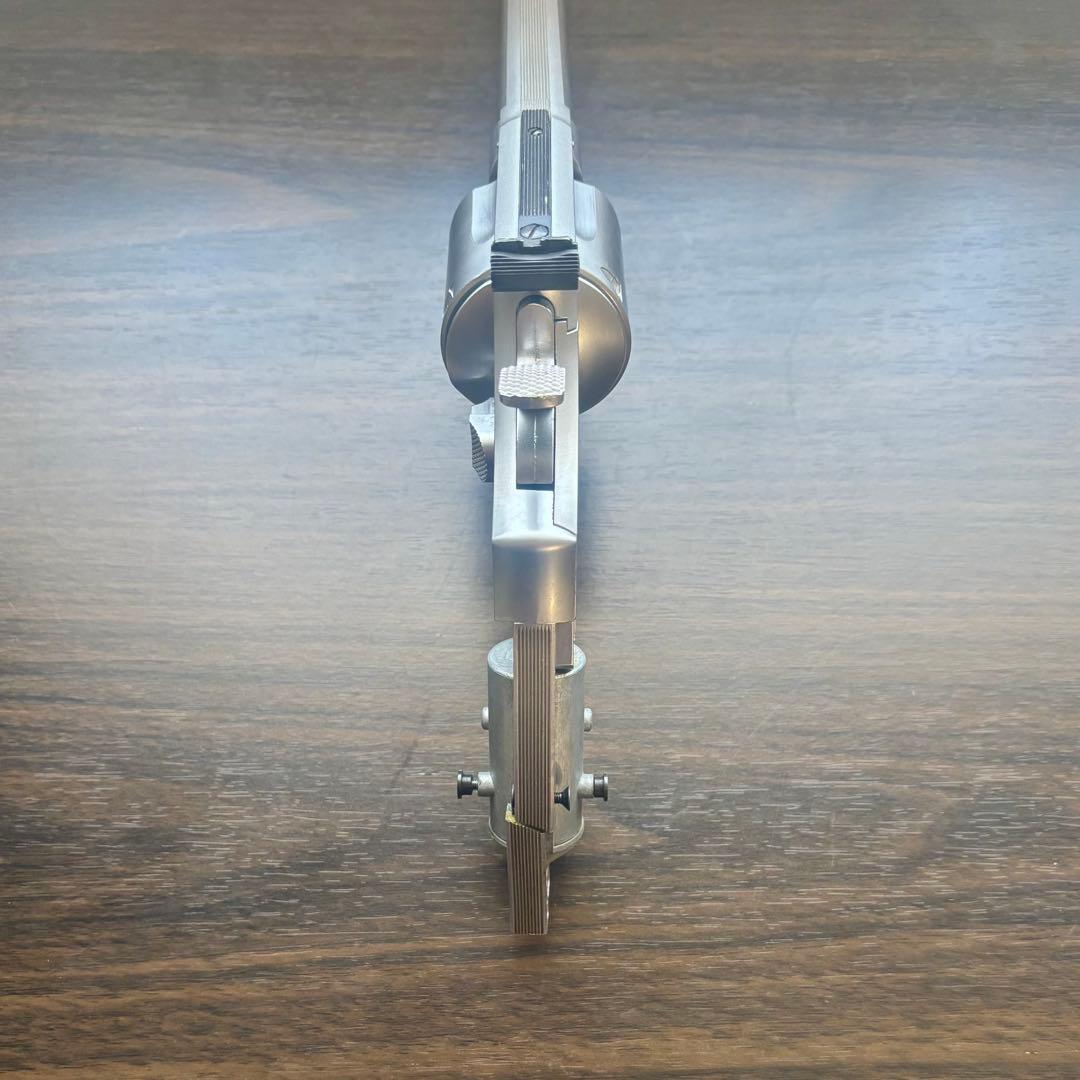 KOKUSAI製 44マグナム（観賞用・模型） — グリップ欠損あり