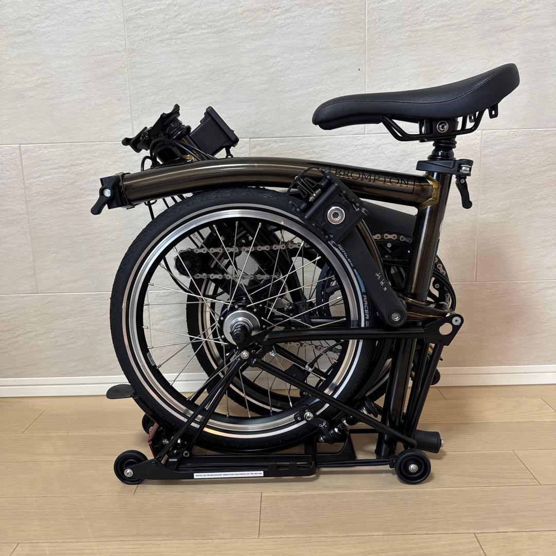 【BROMPTON】 《ブラックラッカー》2024年製 M6R折りたたみ自転車