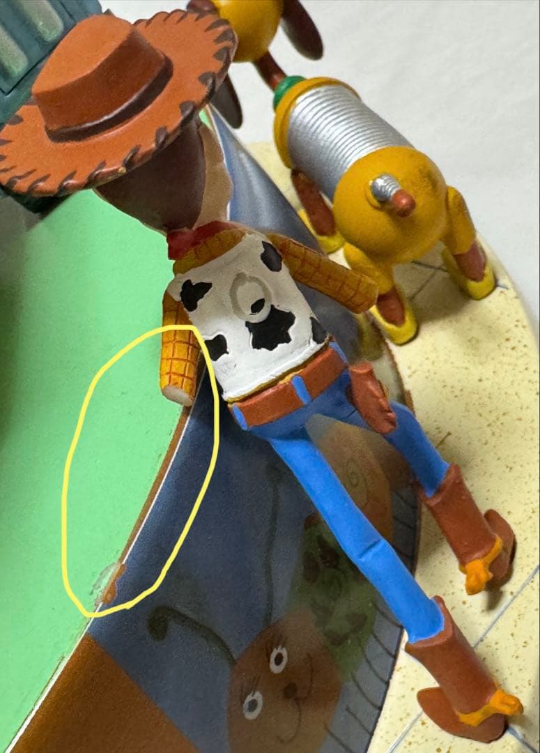 ディズニーストア トイストーリー3 オルゴール付きスノーグローブ