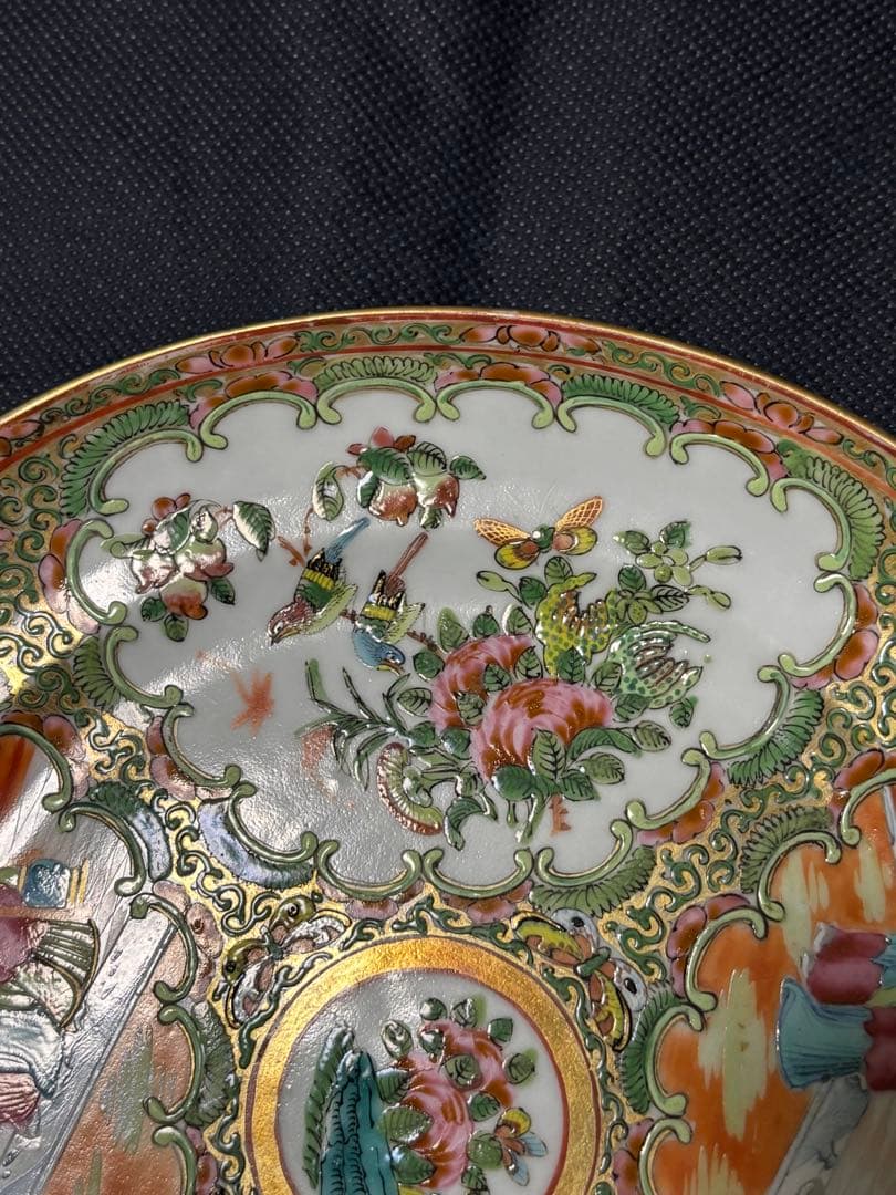 中国古美術品 清の時代 金彩粉彩人物花鳥中皿 21cm - メルカリ