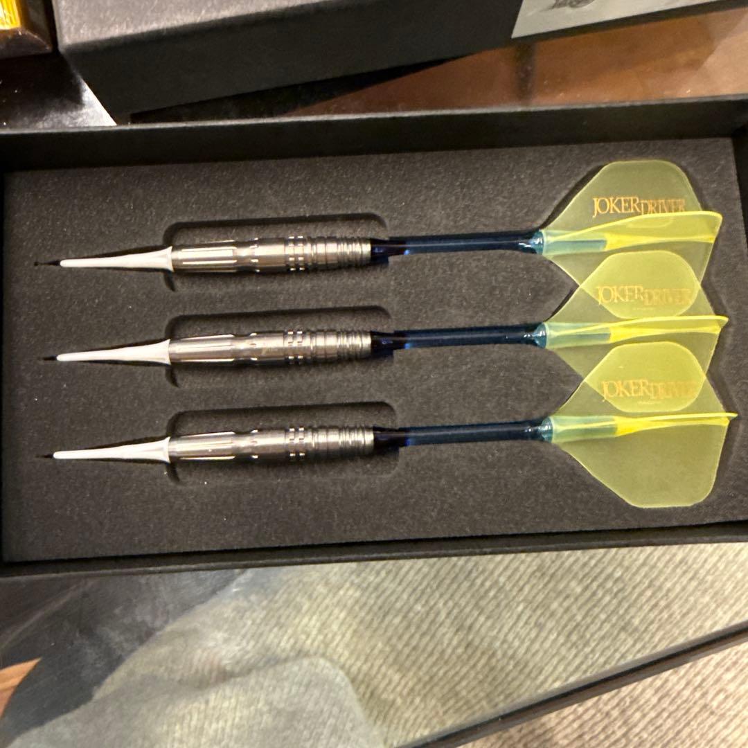 JOKER D Model B-Se ダーツセット