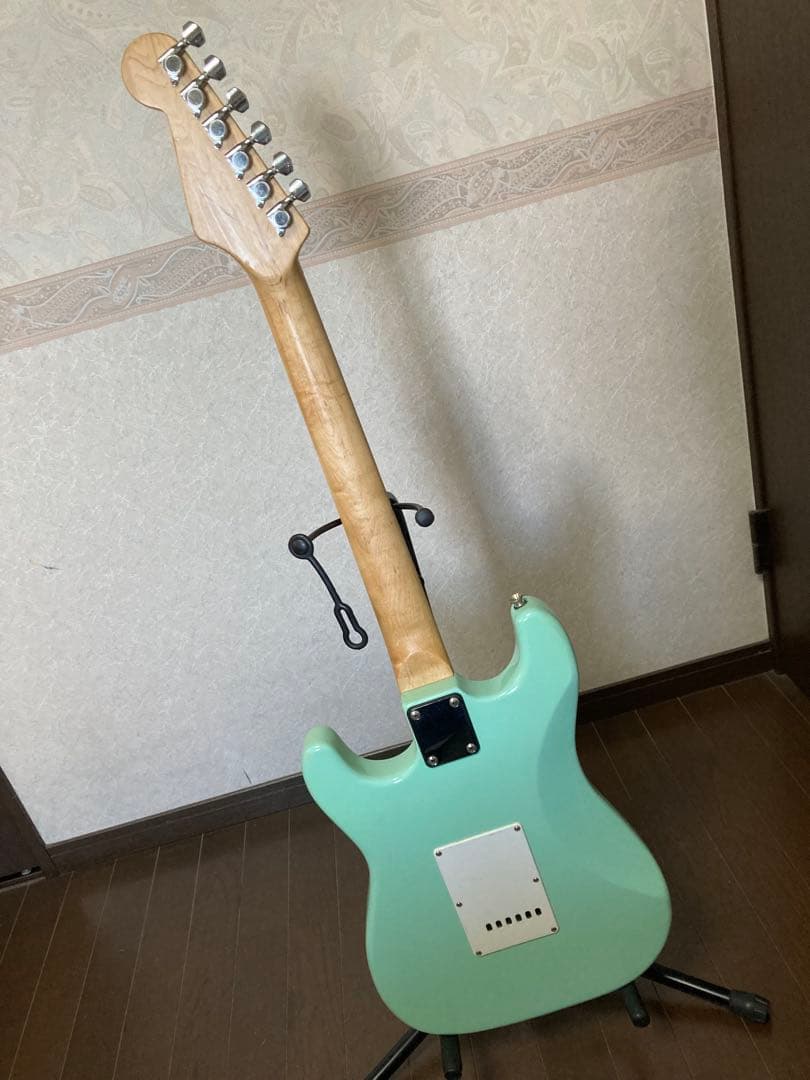 ミントグリーン エレキギター