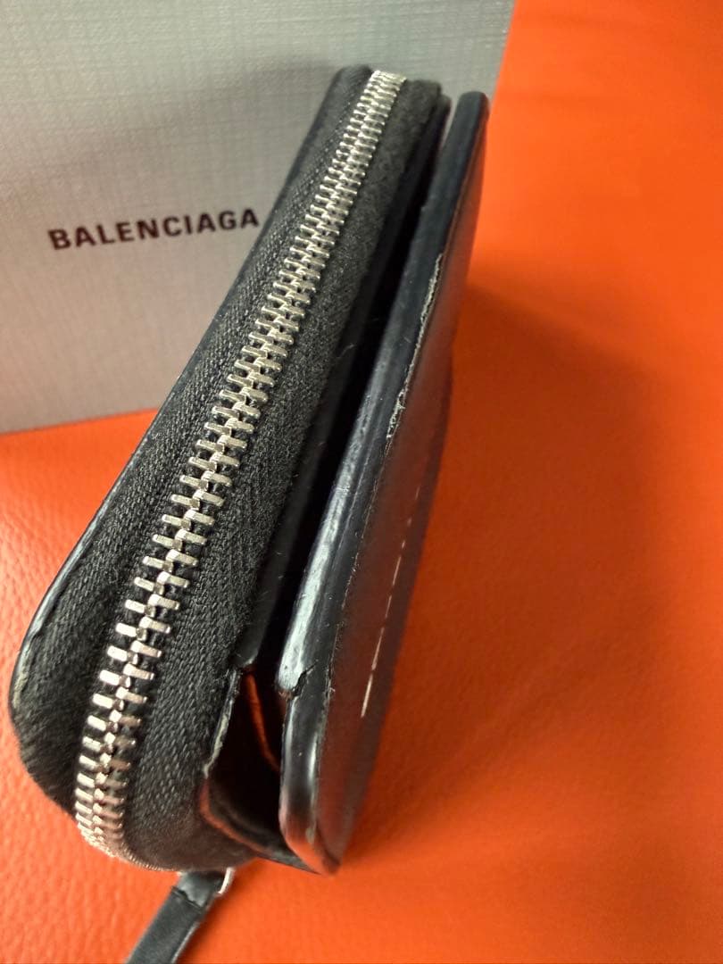 バレンシアガ☆2つ折り財布
