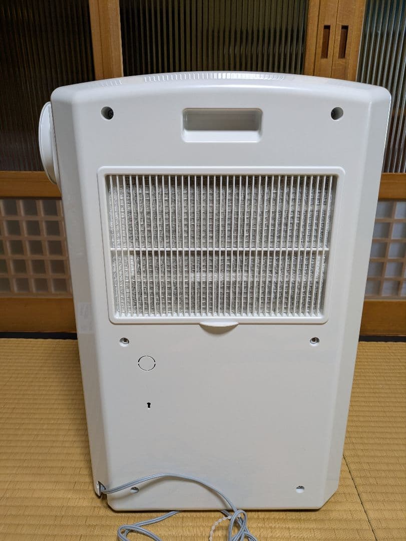 コロナ 冷風・衣類乾燥除湿機 2023年製　CDM-1023（箱無し）