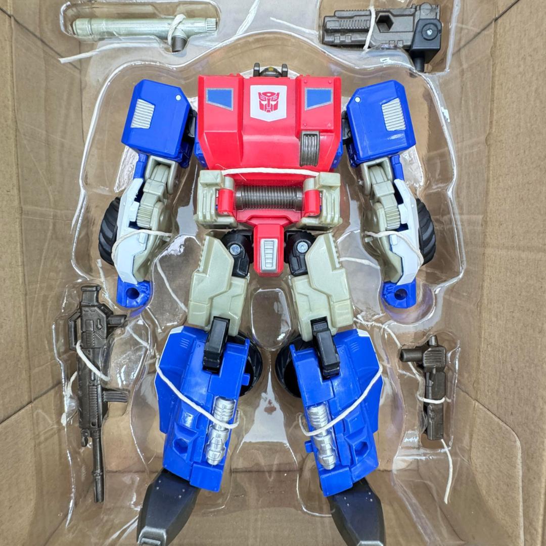 TFC-A04 オートボット ロードバスター 「トランスフォーマークラウド」