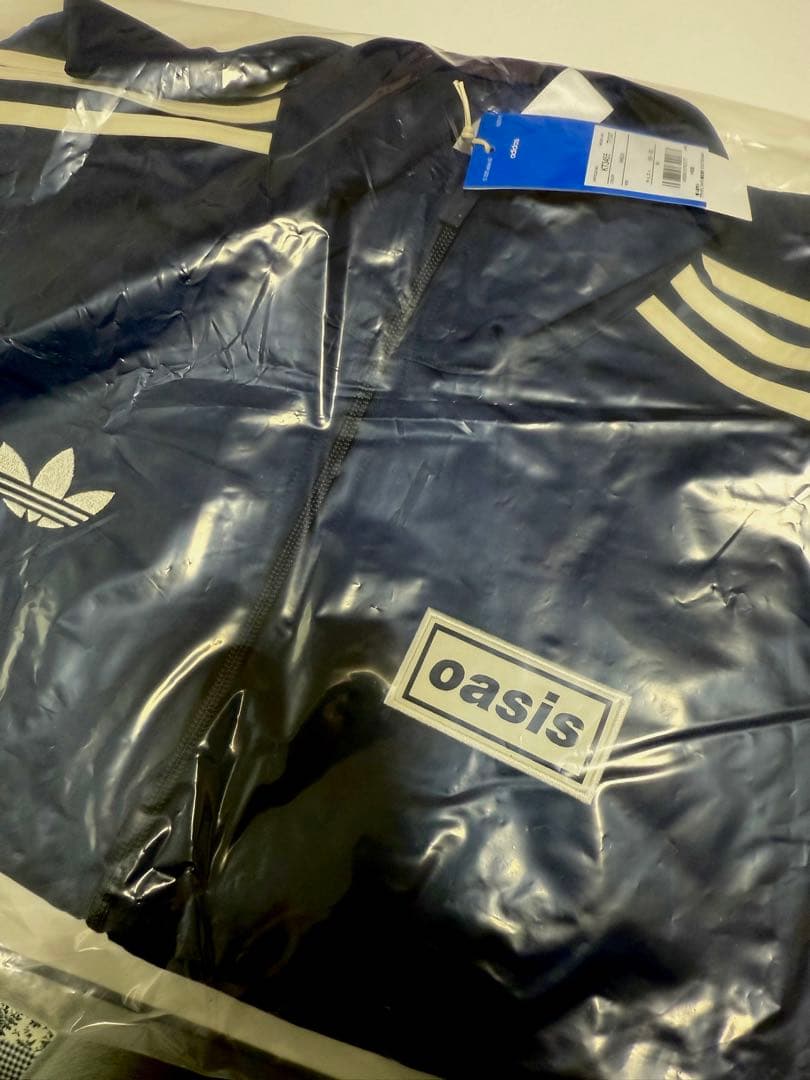 adidas x Oasis 「TOKYO,JAPAN」入り トラックトップ