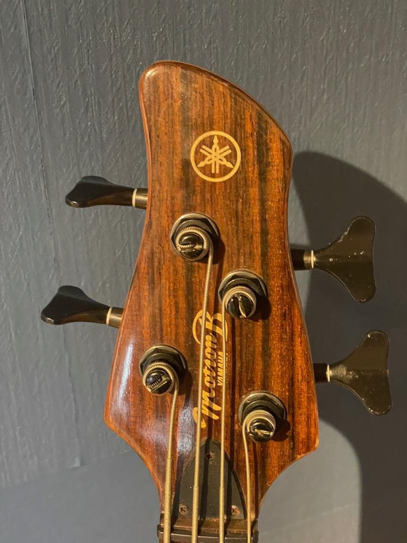 逸品堂 本舗様専用】YAMAHA ベース MOTION B Red Burst