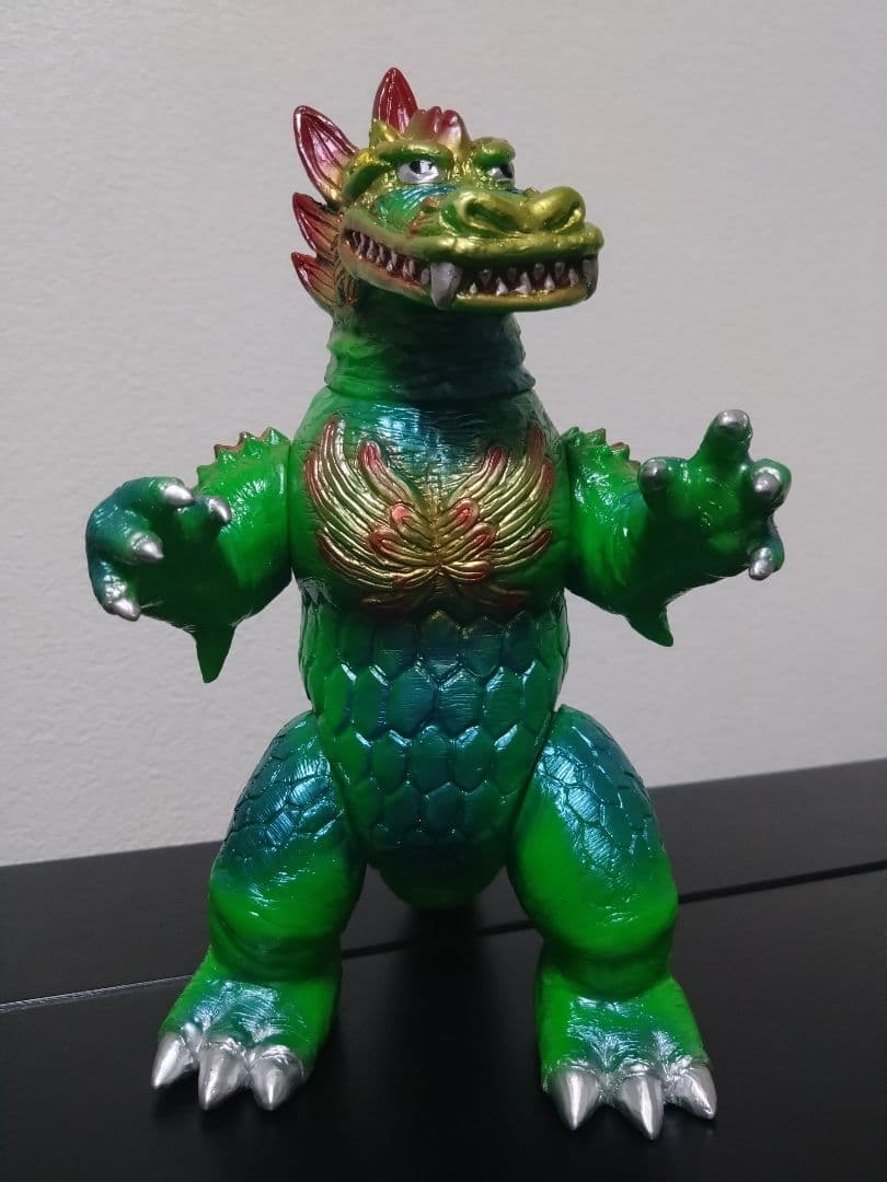 太陽神獣 ケツァルゴン【新品未開封】