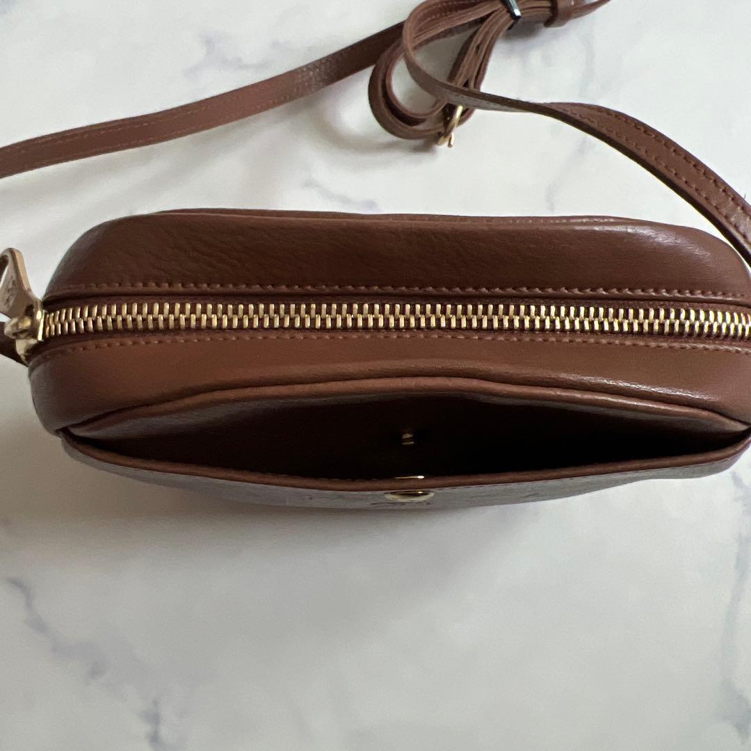 美品人気のIL BISONTE（イルビゾンテ）ショルダーバッグ