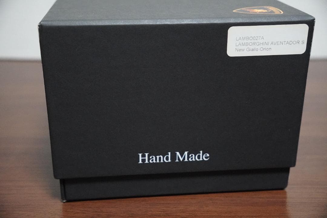 MRコレクション 1/18 ランボルギーニアヴェンタドール S