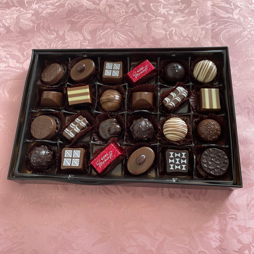 非売品】モロゾフ 食品サンプル チョコレート24個 - メルカリ