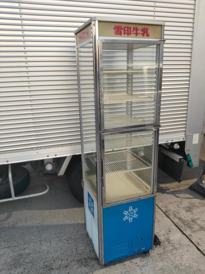 SANYO☆4面冷蔵ショーケース②☆動作良好^^(引取歓迎 6000円)
