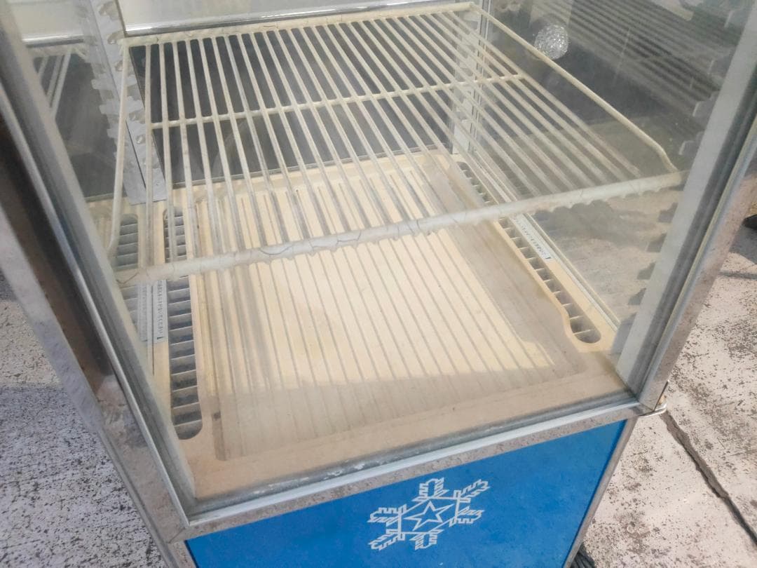 SANYO☆4面冷蔵ショーケース②☆動作良好^^(引取歓迎 6000円)