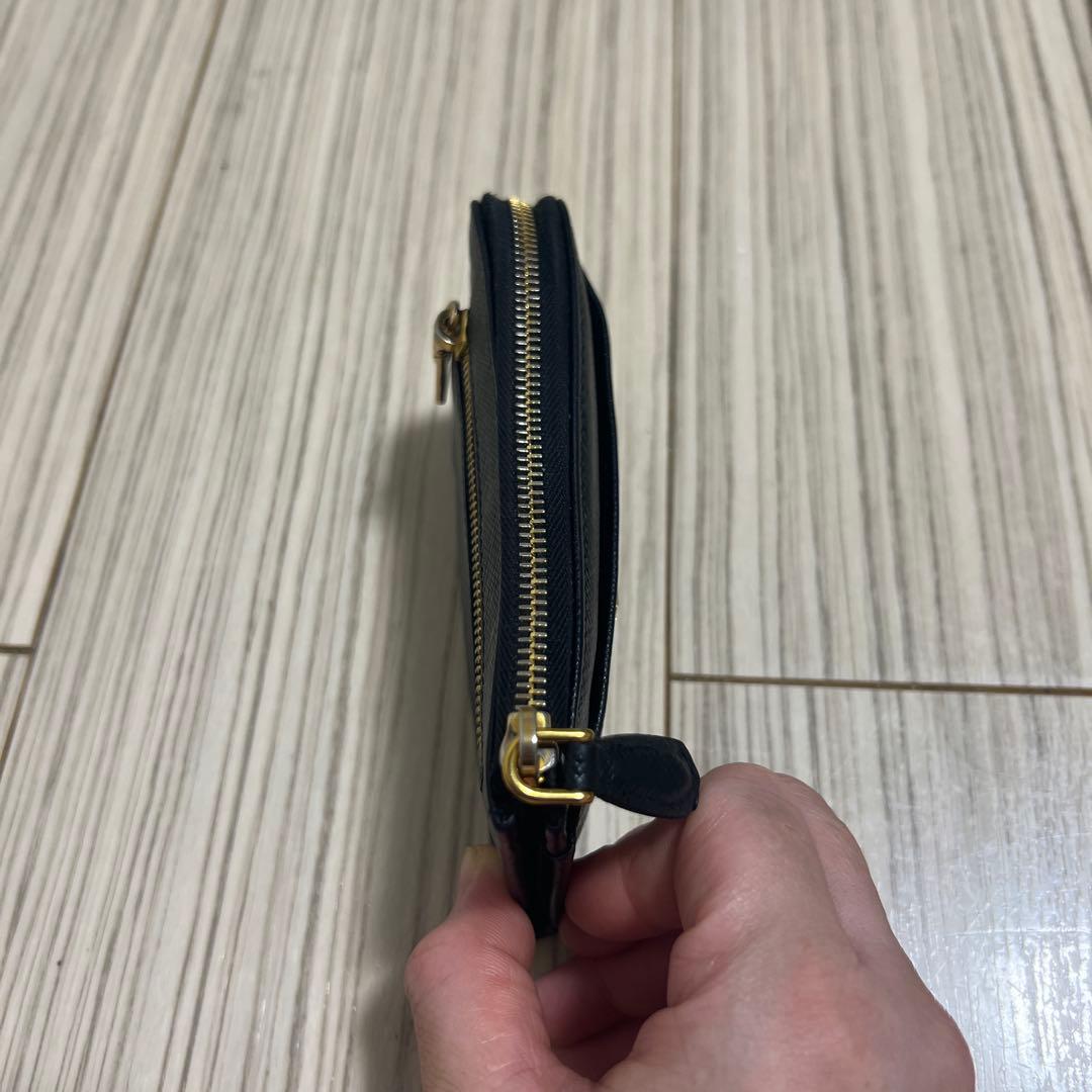 PRADA ケース　フラグメントケース