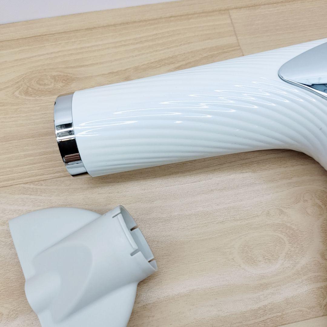 ほぼ未使用品⚡️ノズル付き Refa リファ ビューティック ドライヤー MTG