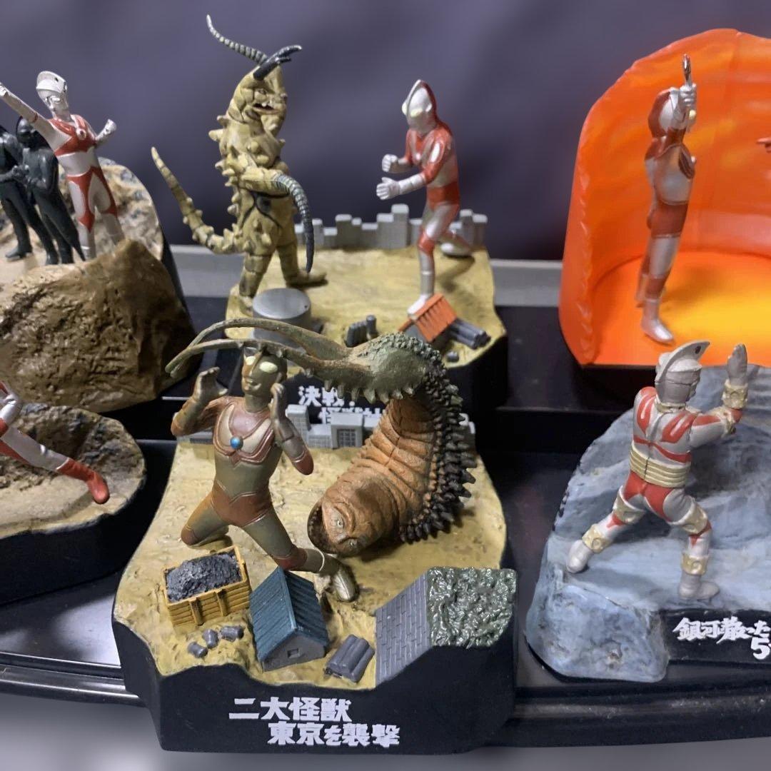 最 安値 でゲーム・おもちゃ・グッズ - 怪獣名鑑シリーズまとめ売り3