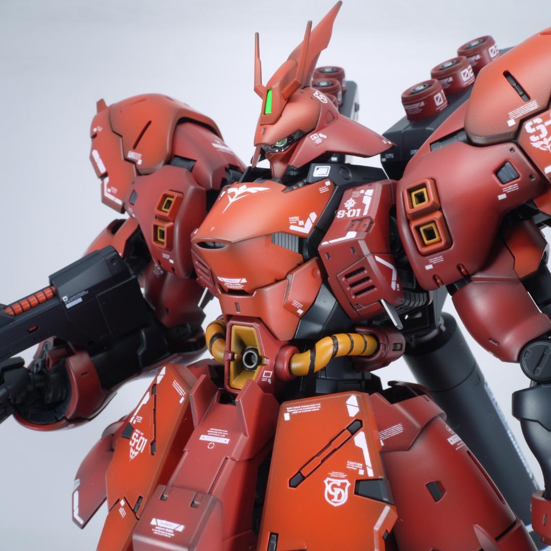 ガンプラ　RG サザビー　全塗装　完成品