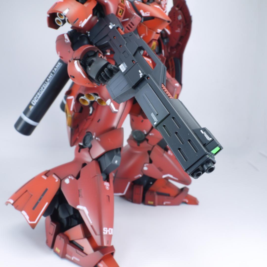 ガンプラ　RG サザビー　全塗装　完成品