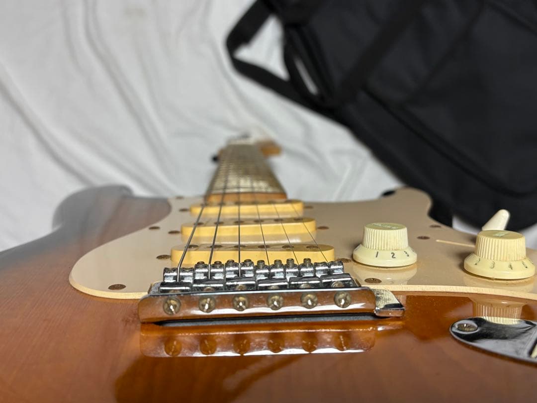 Squier by Fender エレキギター　ソフトケース付1916-01-3