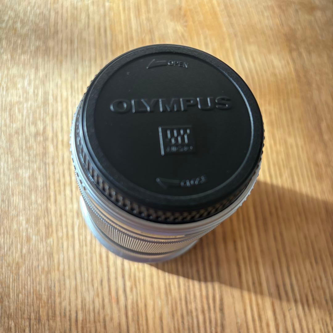 【新品未使用】OLYMPUS 40-150mm f/4-5.6 ズームレンズ