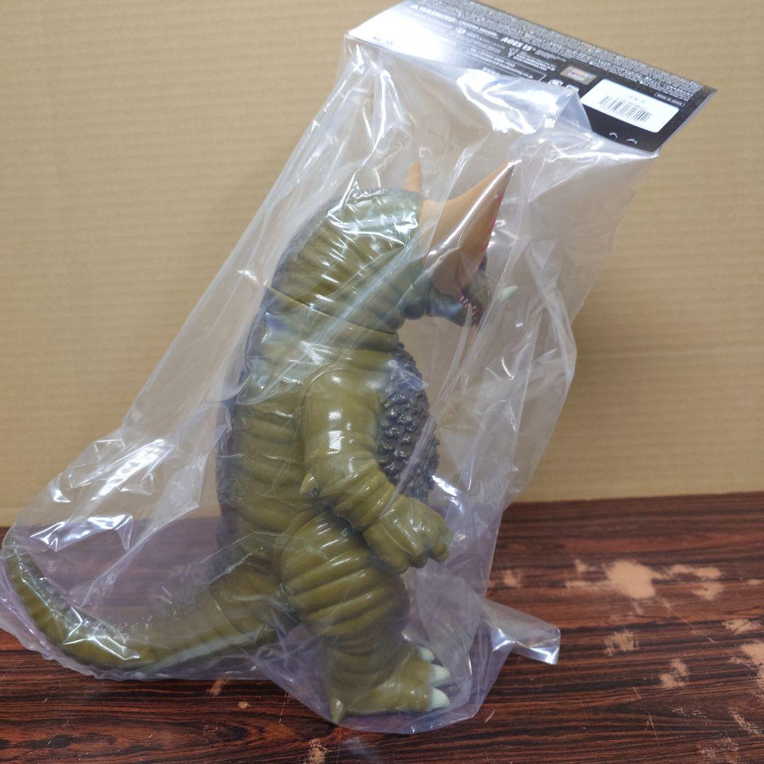 安楽安作 ゴモラ ウルトラマン メディコムトイ 怪獣 ソフビ