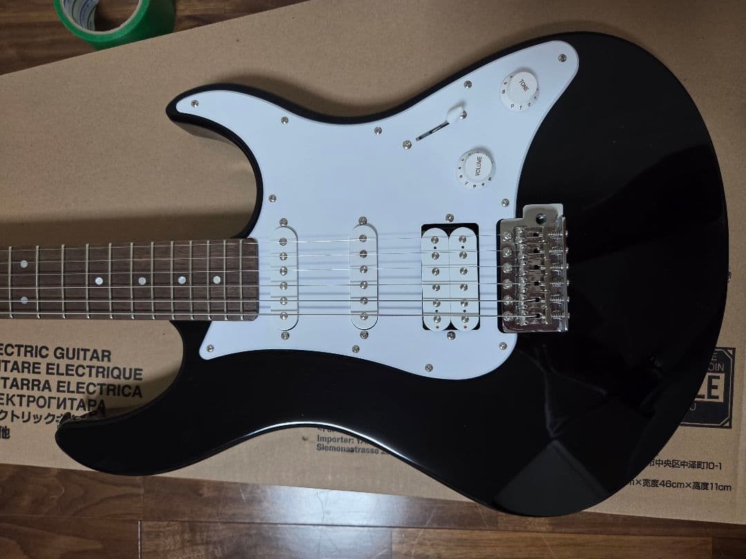 ギター YAMAHA PACIFICA012