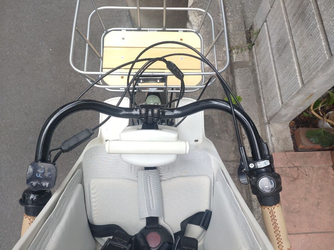 配送可★直接引渡可★カスタム【現行型ビッケモブ】電動アシスト自転車★３人乗子供乗