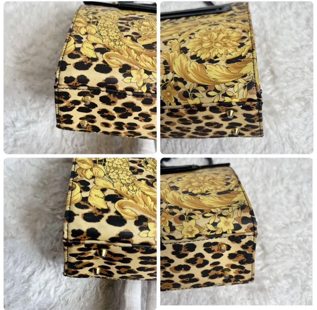 ジャンニヴェルサーチェ 太陽神 ハンドバッグ 自立 総柄 メデューサ レザー